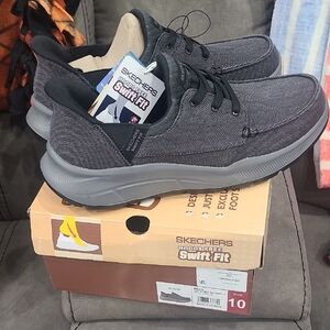 Skechers Men's Black and Gray Swift Fit Sneakers